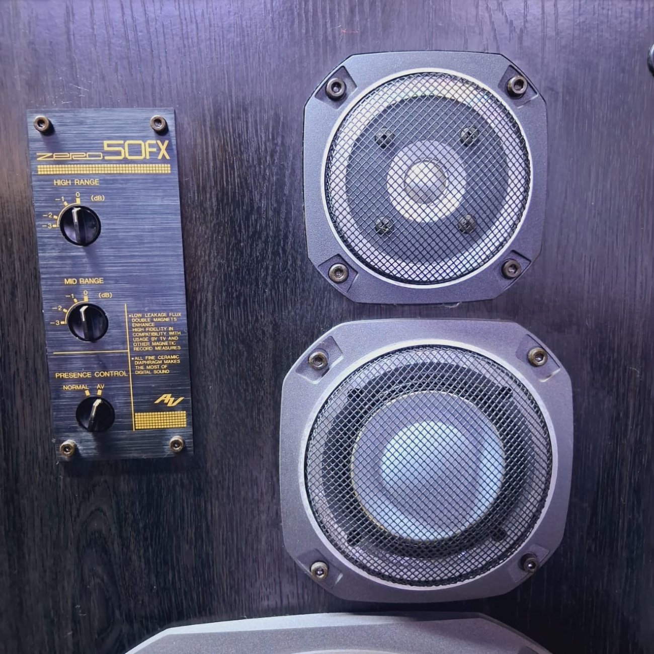 VICTOR MODELO ZERO-50FX