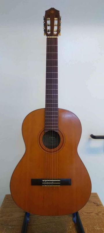 VINTAGE YAMAHA MODELO G-50A