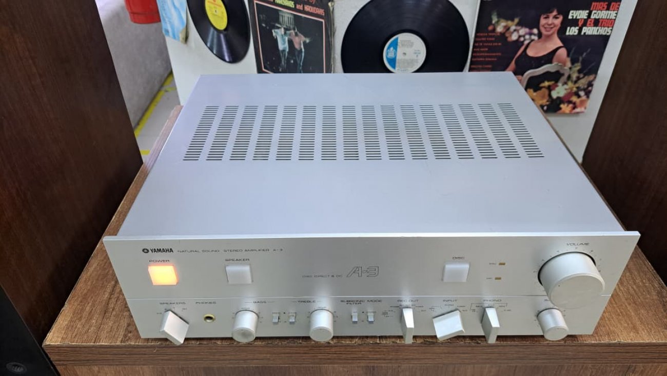 YAMAHA MODELO A-3
