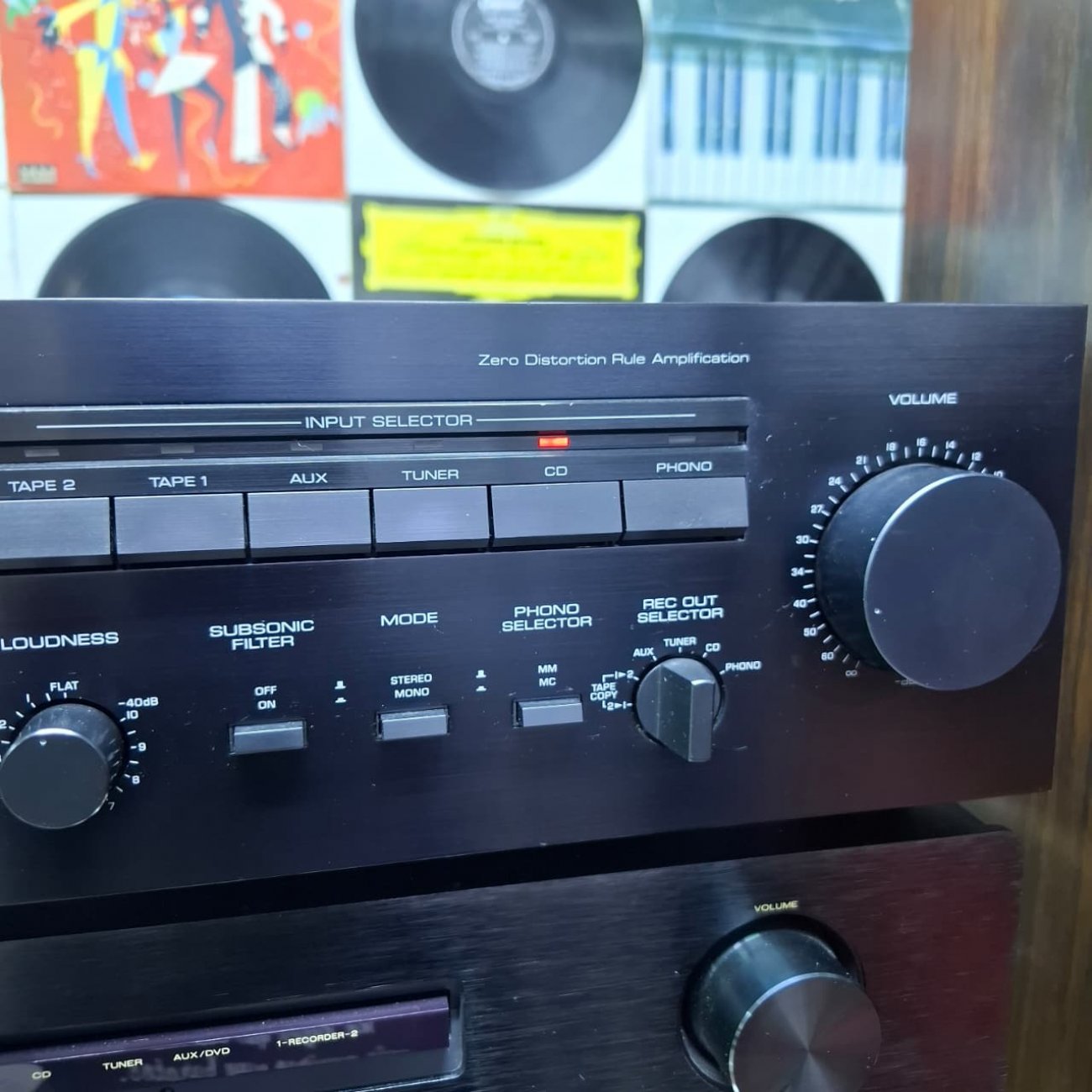 YAMAHA MODELO A-550