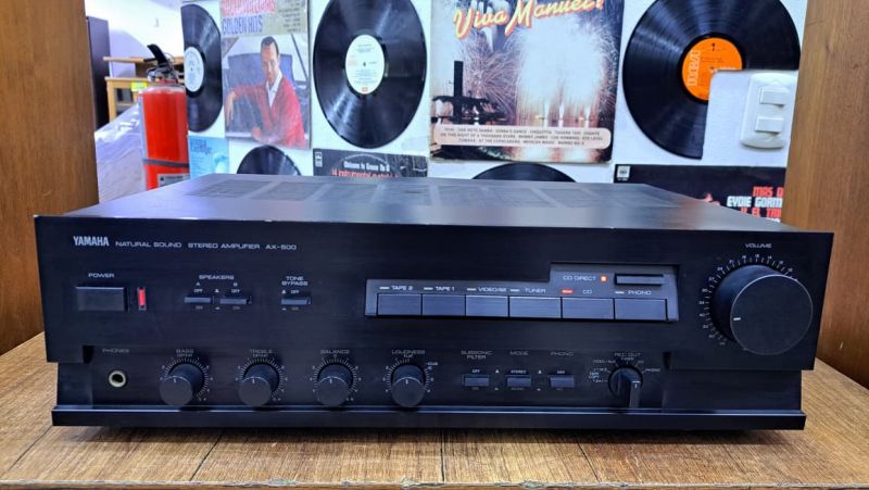 YAMAHA MODELO AX-500
