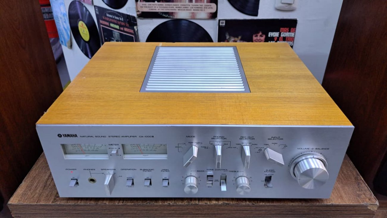 YAMAHA MODELO CA-1000iii
