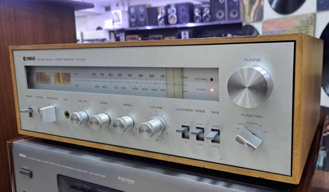 YAMAHA MODELO CR-400