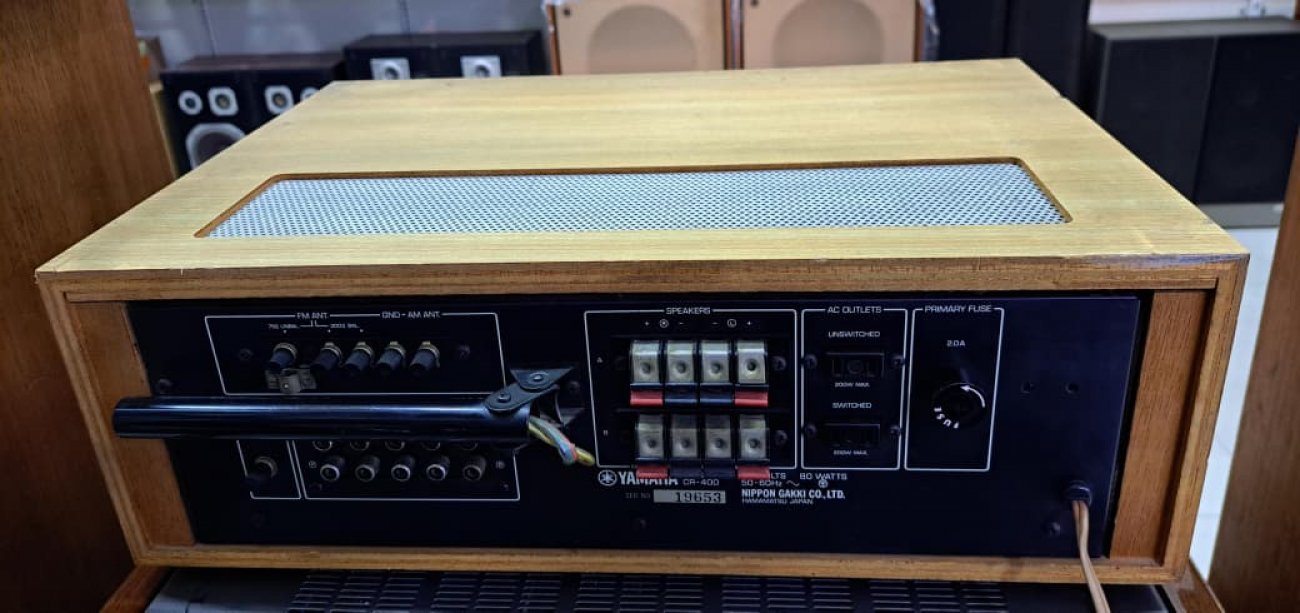 YAMAHA MODELO CR-400