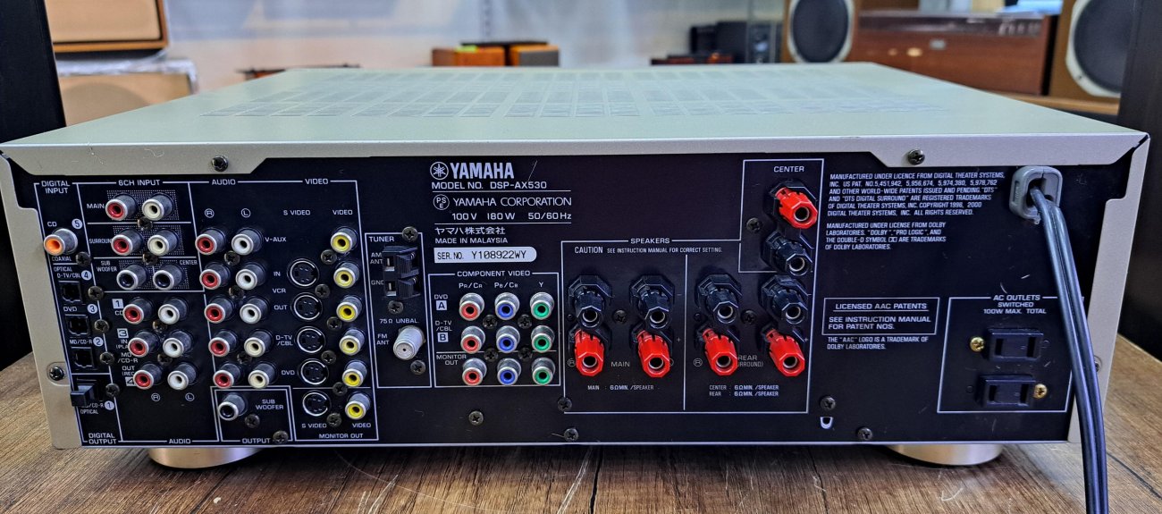 YAMAHA MODELO DSP-AX530