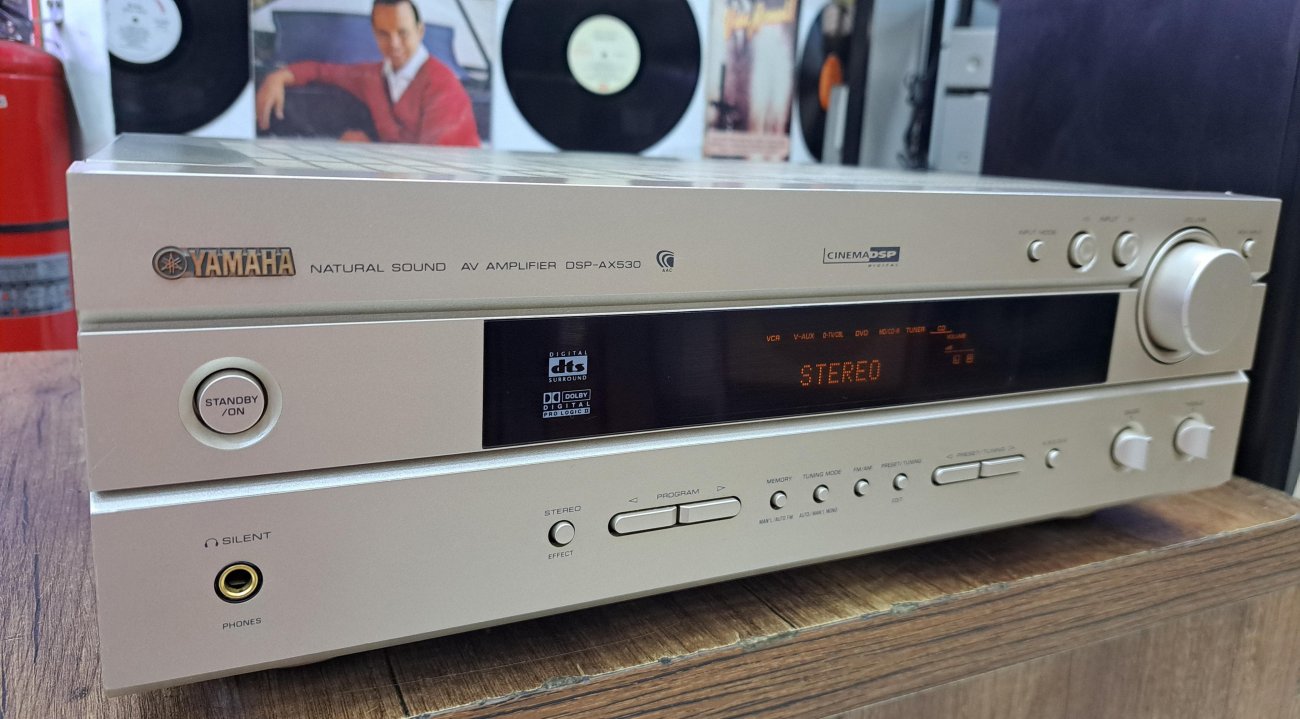 YAMAHA MODELO DSP-AX530