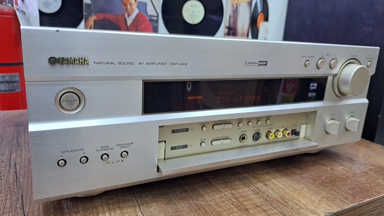 YAMAHA MODELO DSP-AX8