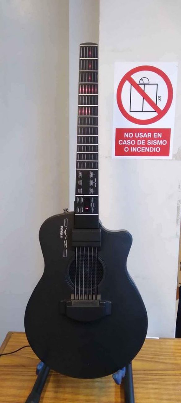 YAMAHA MODELO EZ-AG