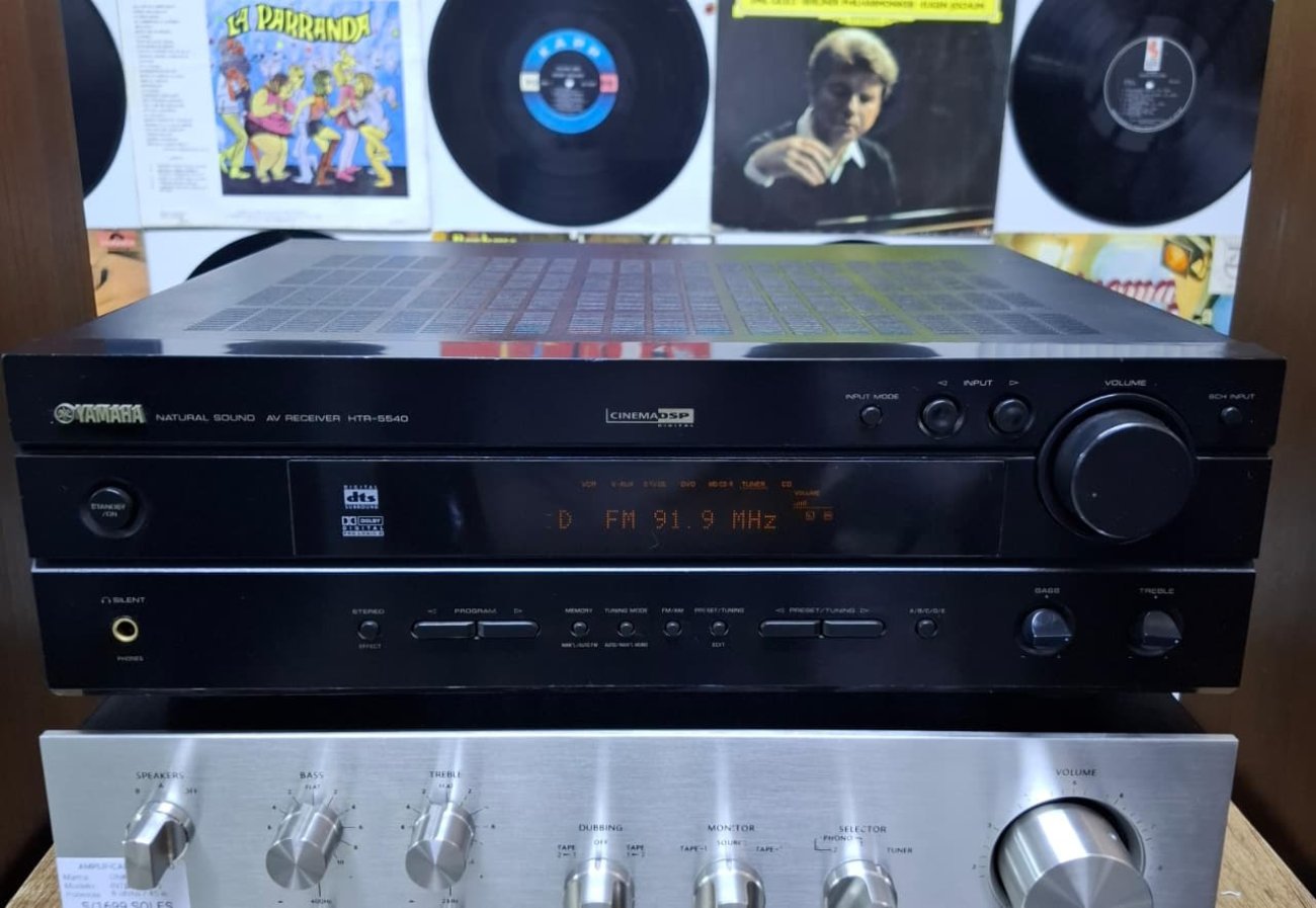 YAMAHA MODELO HTR-5540