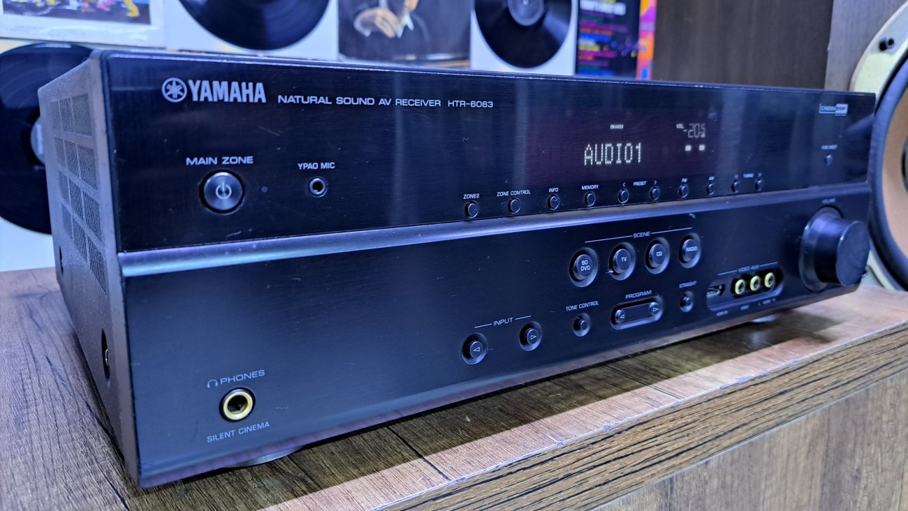 YAMAHA MODELO HTR-6063