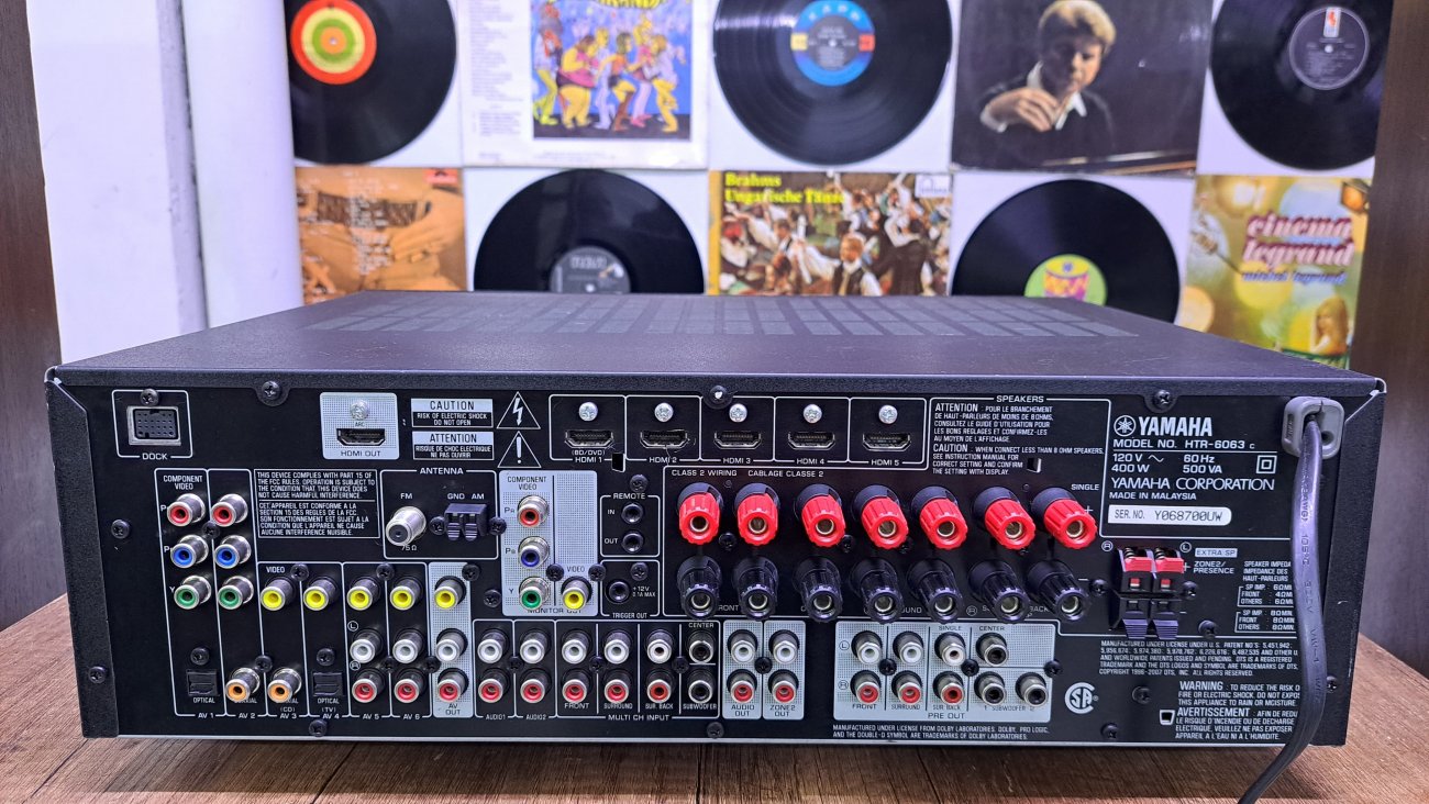 YAMAHA MODELO HTR-6063