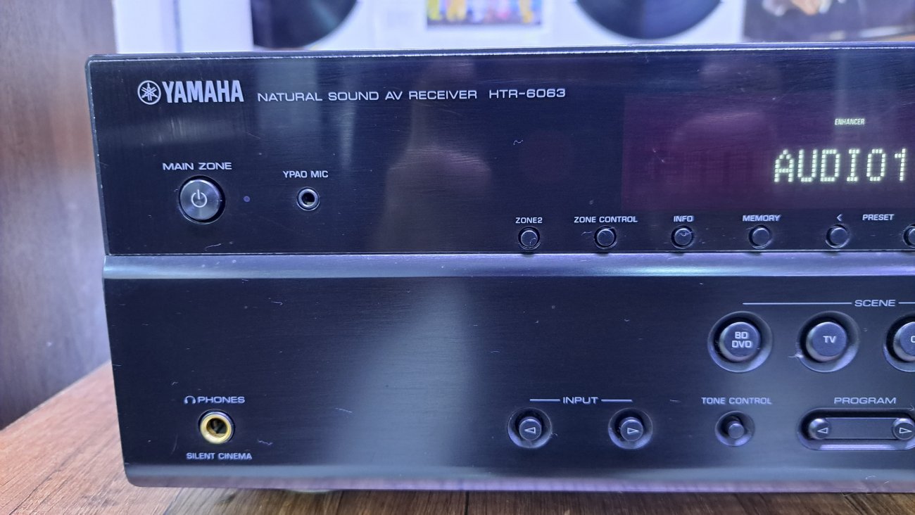 YAMAHA MODELO HTR-6063