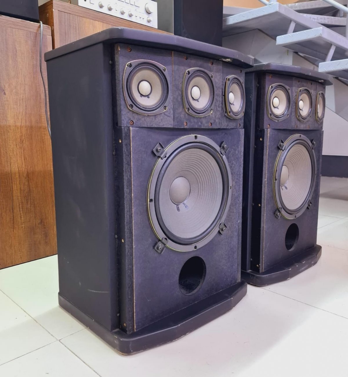 YAMAHA MODELO KA- 20 