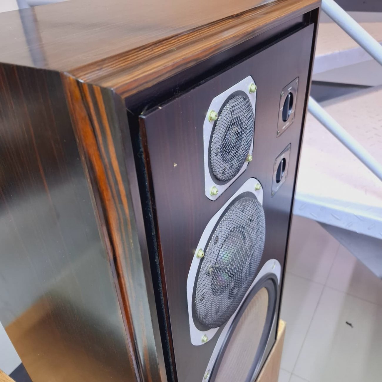 YAMAHA MODELO NS-1000