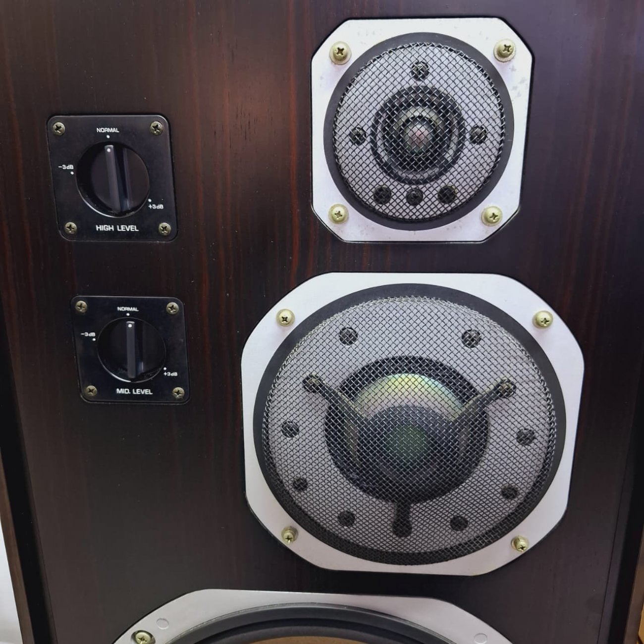 YAMAHA MODELO NS-1000