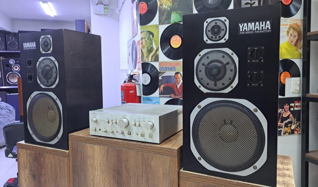 YAMAHA MODELO NS-1000M