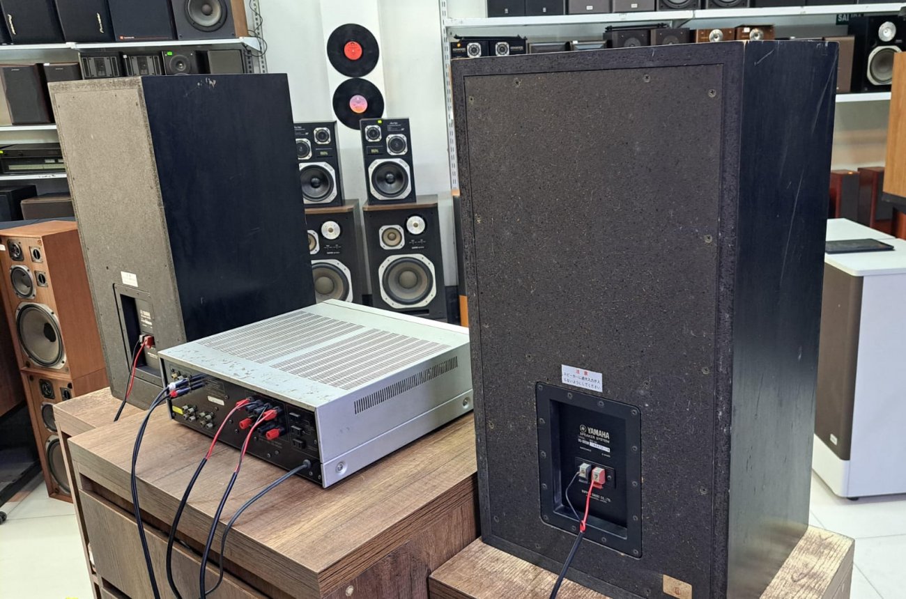 YAMAHA MODELO NS-1000M