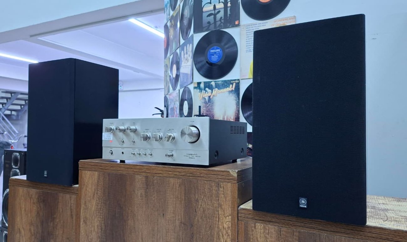 YAMAHA MODELO NS-100M
