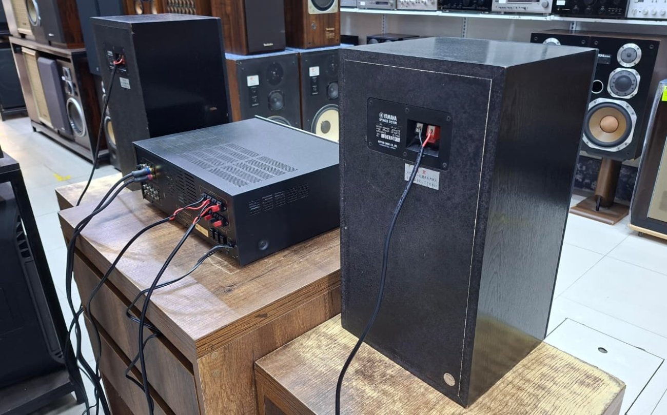 YAMAHA MODELO NS-100M