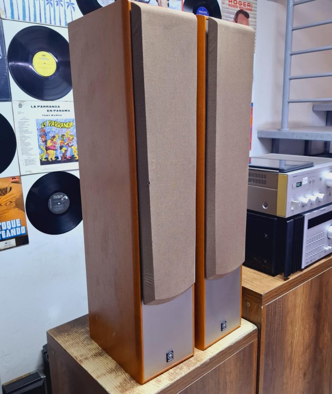 YAMAHA MODELO NS-120
