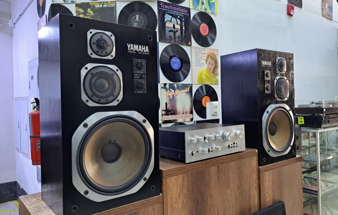 YAMAHA MODELO NS-500M