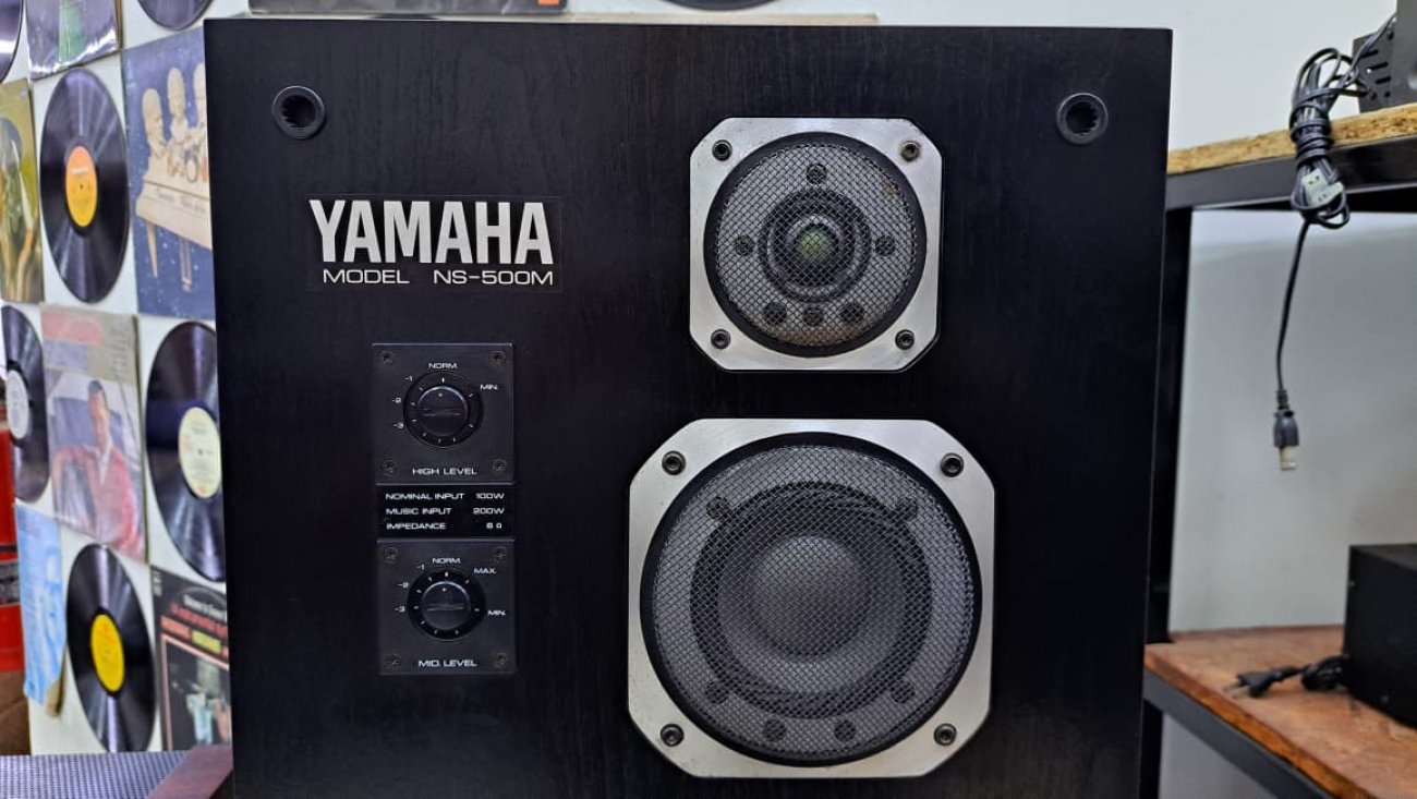 YAMAHA MODELO NS-500M