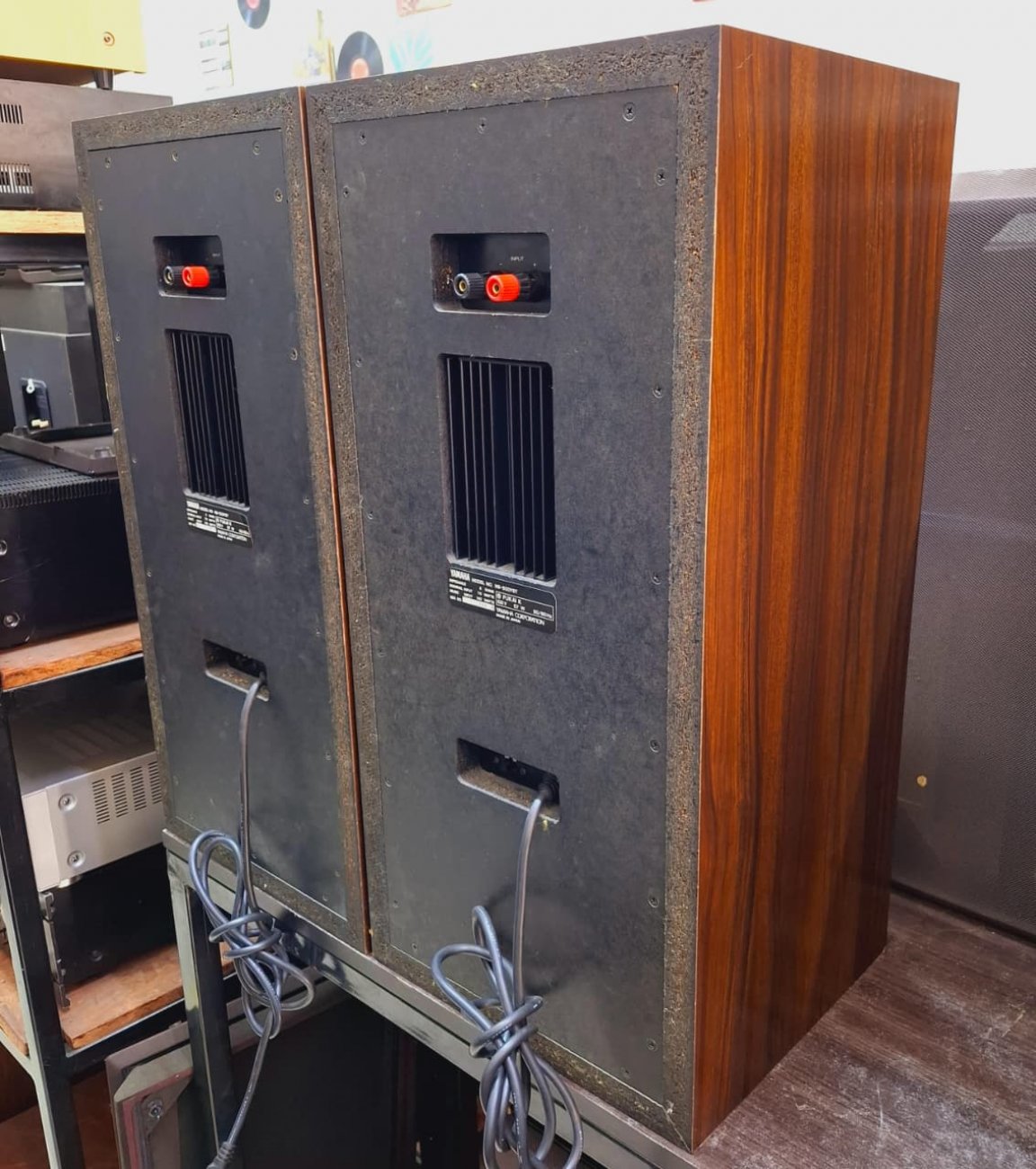 YAMAHA MODELO NS-500YST