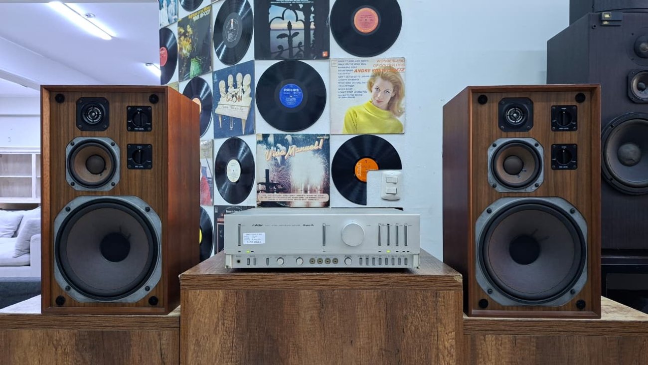 YAMAHA MODELO NS-650