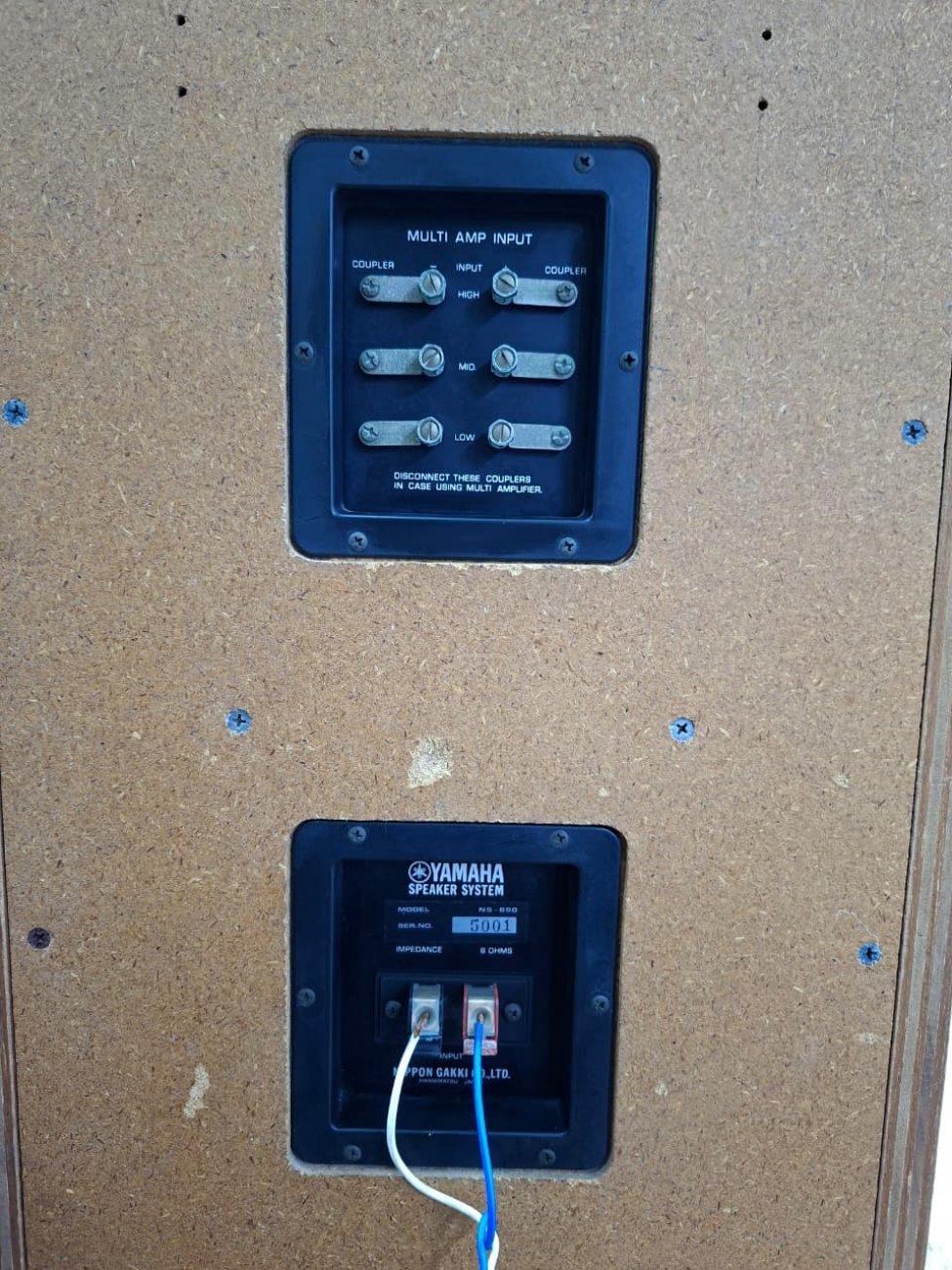 YAMAHA MODELO NS-690  