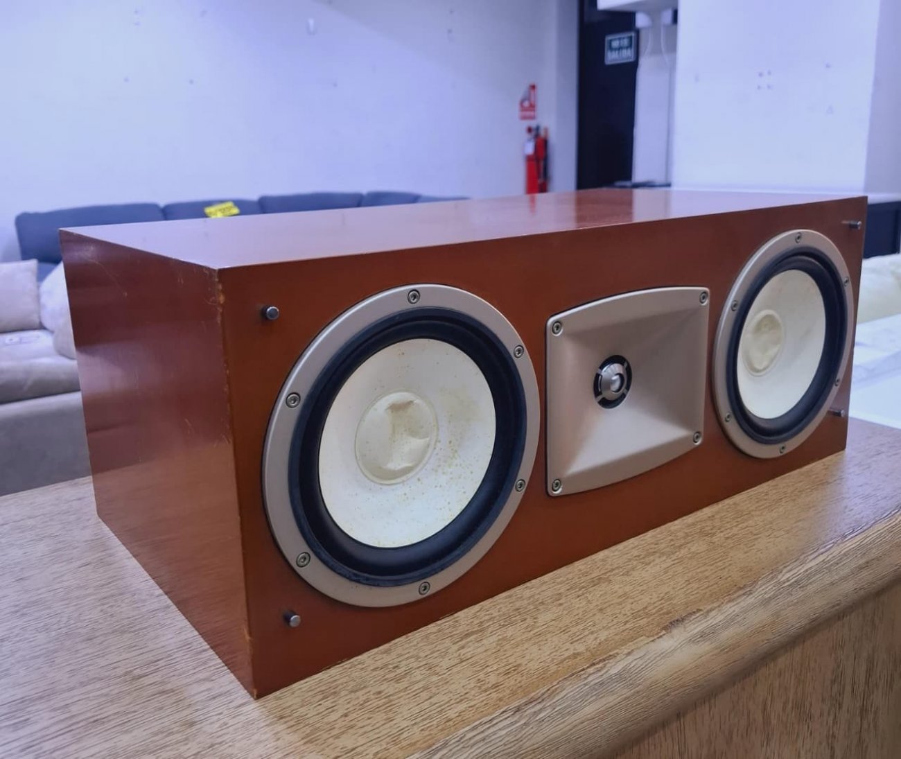 YAMAHA MODELO NS-C7HX