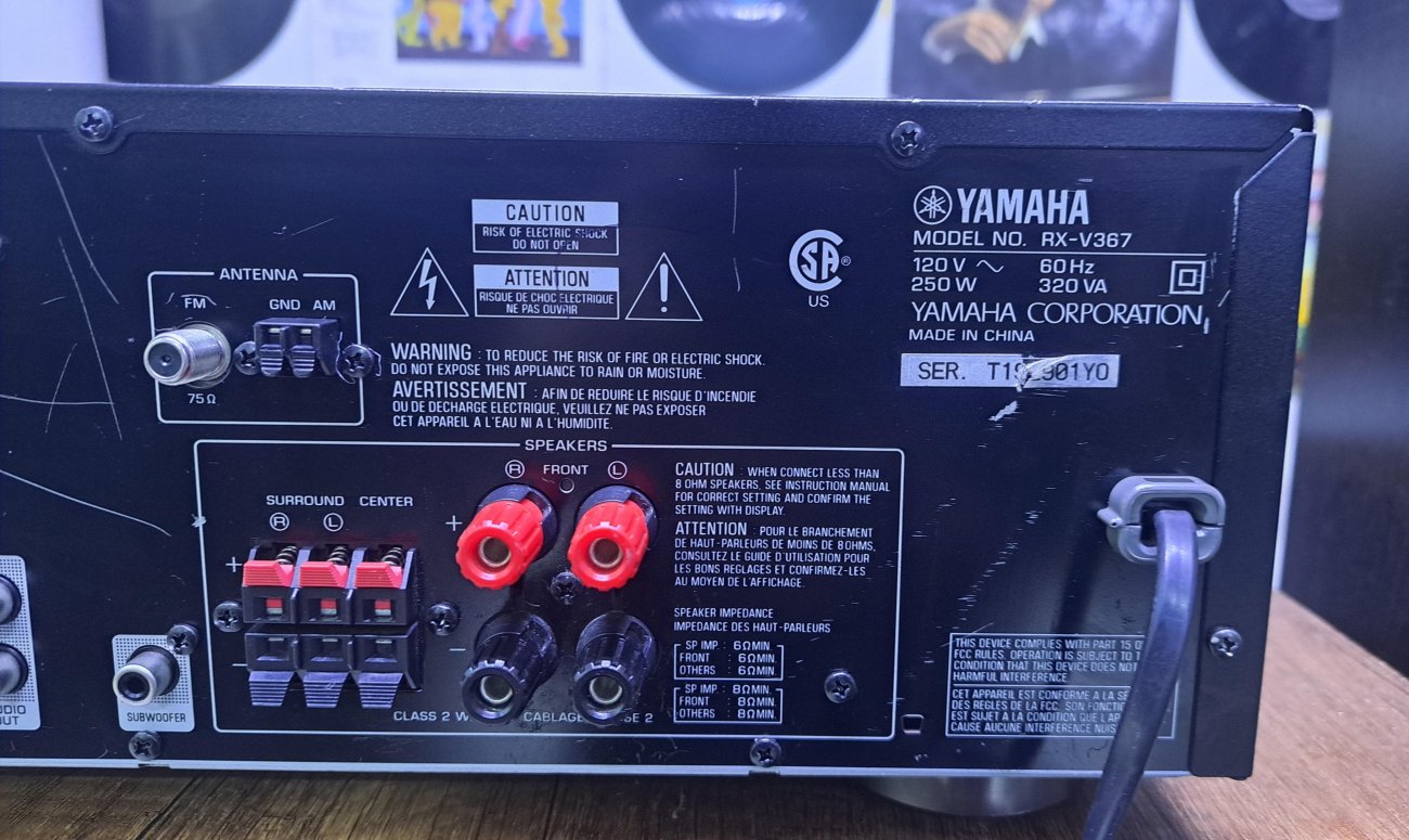 YAMAHA MODELO RX-V367