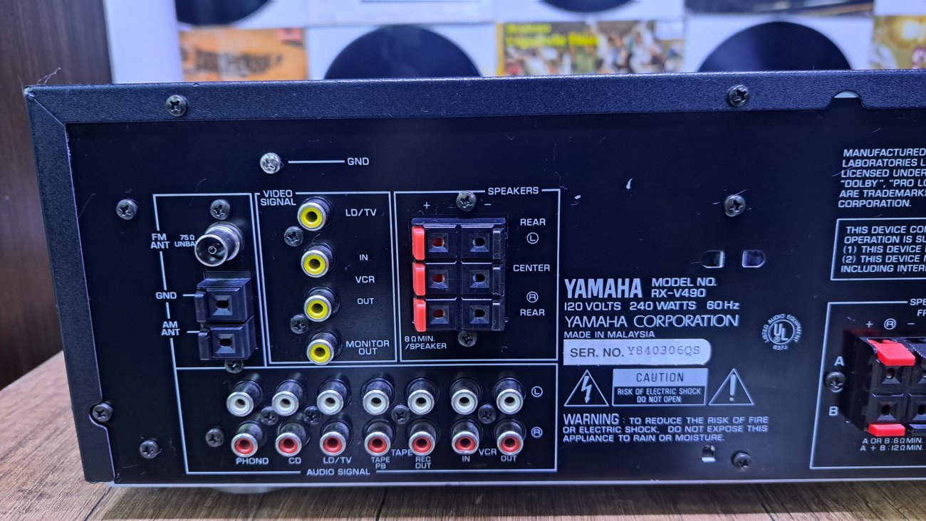 YAMAHA MODELO RX-V490