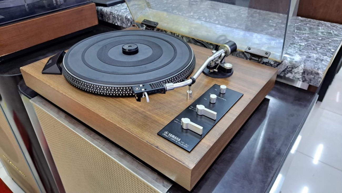 YAMAHA MODELO YP-511