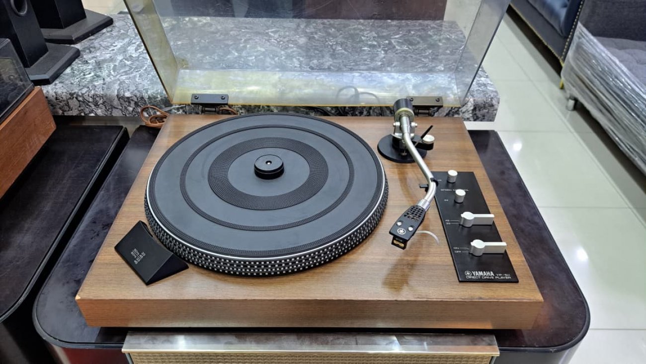 YAMAHA MODELO YP-511